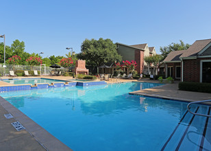 Highland Park in Fort Worth, TX - Foto de edificio - Building Photo