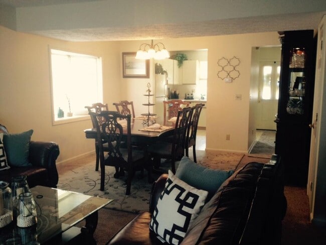 51 Alderman Dr in Morgantown, WV - Building Photo - Building Photo