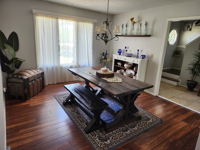 1310 Knob Hill in Springfield, MO - Building Photo - Building Photo
