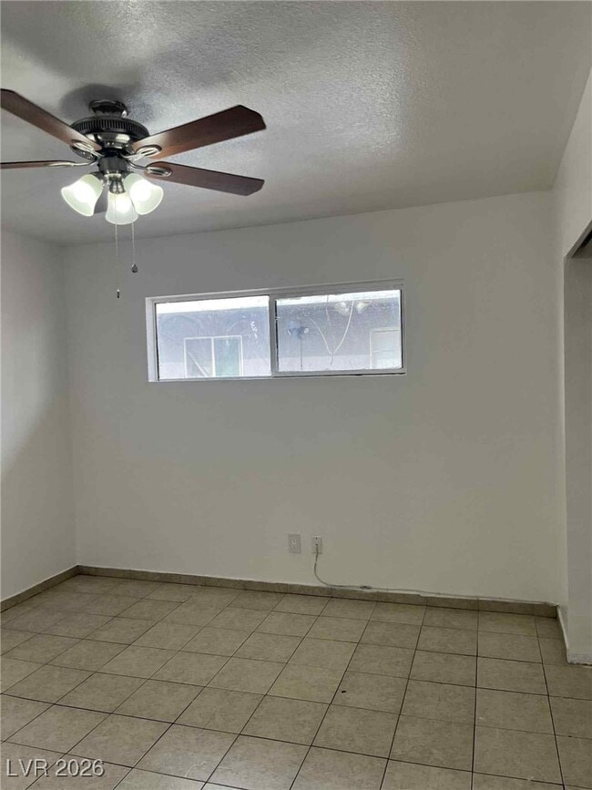 3371 Brussels St in Las Vegas, NV - Building Photo - Building Photo