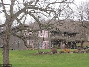 61 Oak Ridge Dr in River Falls, WI - Building Photo - Building Photo