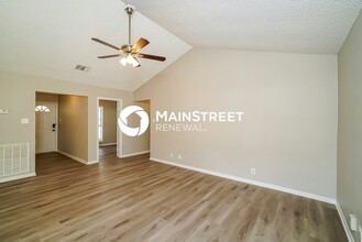 1530 Lahn Rd in New Braunfels, TX - Foto de edificio - Building Photo