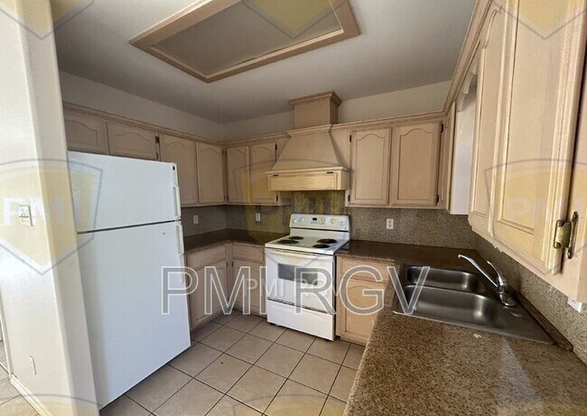 604 Horizon Peak in Edinburg, TX - Building Photo - Building Photo