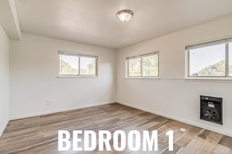 9341 Hoffman Way in Thornton, CO - Foto de edificio - Building Photo