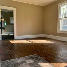 806 Wilson Ave in Johnson City, TN - Building Photo - Building Photo