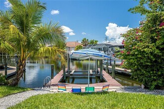 4123 SW 26th Pl in Cape Coral, FL - Building Photo - Building Photo