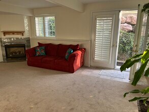 1126 Heather Cir, Unit 1126 Heather Cir #B in Farmington, UT - Building Photo - Building Photo