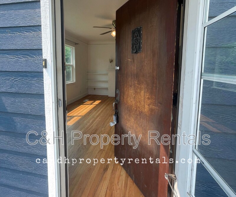 1302 1st St W in Billings, MT - Building Photo