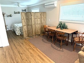 1470 Nestor Ct in North Port, FL - Building Photo - Building Photo