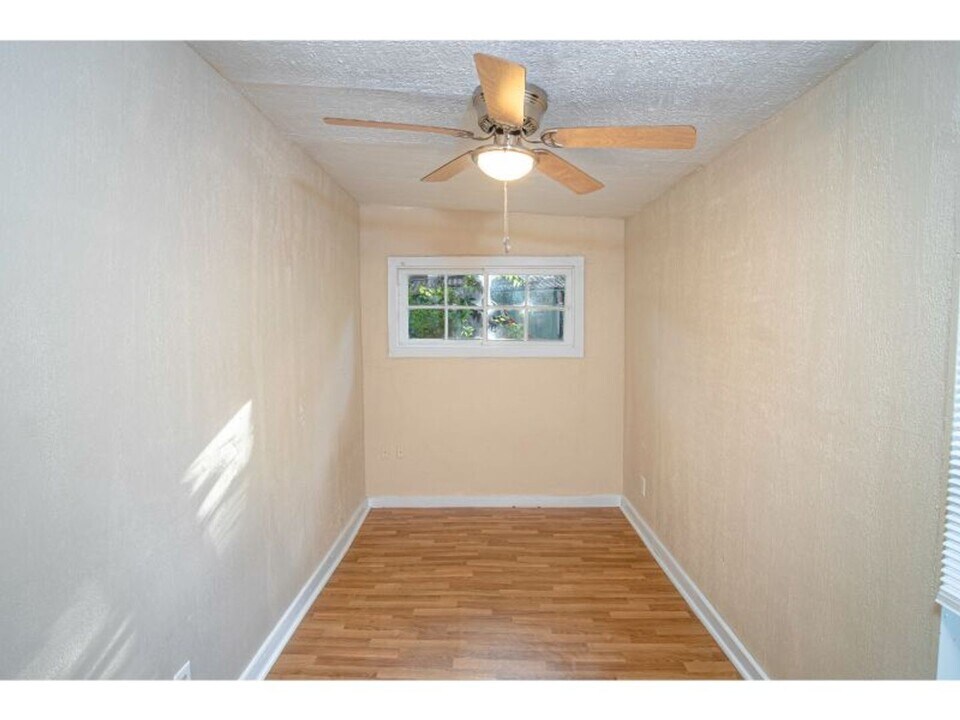 1435 Gibbs St in San Antonio, TX - Building Photo