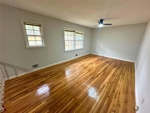 4016 Shady Oak Ct in Doraville, GA - Building Photo - Building Photo