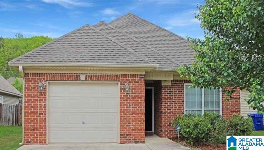 2516 Forest Lakes Ln in Westover, AL - Building Photo