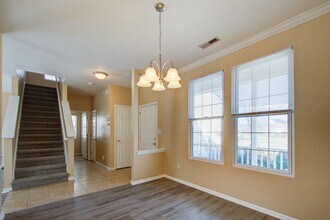 504 Tuskegee Ave in Chesapeake, VA - Building Photo - Building Photo
