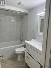 133-133 Dunn Ave in Toronto, ON - Building Photo - Building Photo
