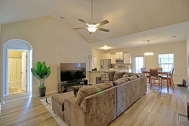 442 Akins Rnch Rd in Ludowici, GA - Building Photo - Building Photo