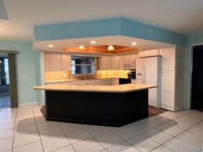 1916 Coconut Dr in Fort Pierce, FL - Building Photo - Building Photo