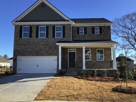 706 Cyprus Ave in Loganville, GA - Building Photo