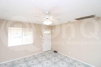 2417 N 20th Dr in Phoenix, AZ - Building Photo - Building Photo