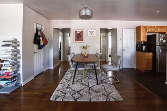 1521 Clermont Street in Denver, CO - Foto de edificio - Building Photo