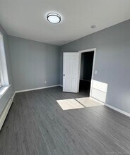 511 E Main St in Bridgeport, CT - Foto de edificio - Building Photo