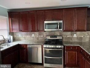 5608 Heming Ave in Springfield, VA - Building Photo - Building Photo