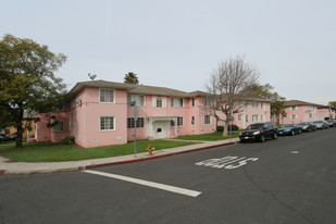 4221 Santo Tomas Drive Apartments