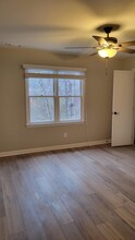 5540 Kaplan Dr, Unit B in Raleigh, NC - Building Photo - Building Photo