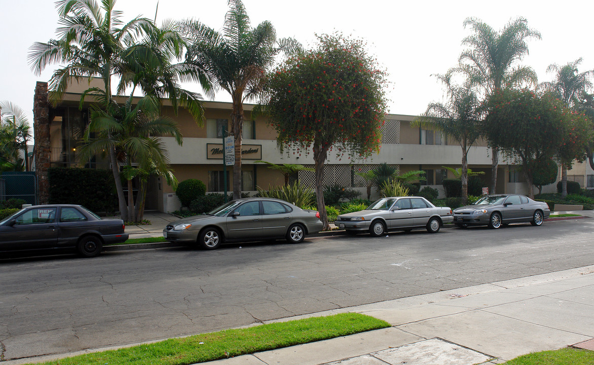 Melody Garden Apartments in Inglewood, CA - Foto de edificio