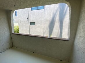 1321 California Ave in Santa Monica, CA - Foto de edificio - Building Photo