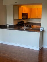 800 4th St SW, Unit S503 in Washington, DC - Foto de edificio - Building Photo