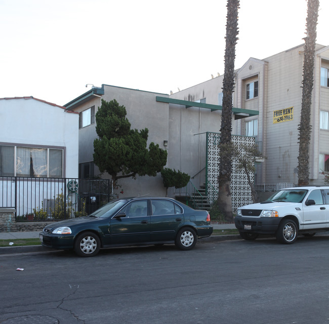 225 Avenue 51 in Los Angeles, CA - Foto de edificio - Building Photo