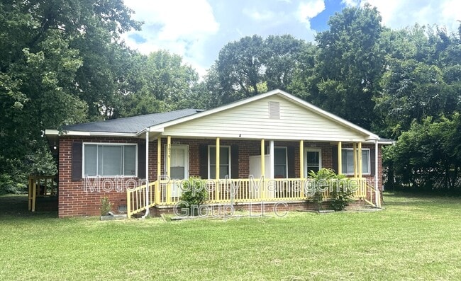 property at 3079 Marie Cir