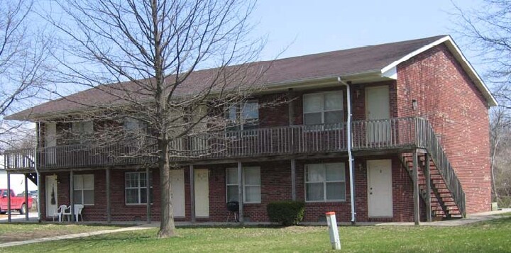 3 Pheasant Wood Dr in Belleville, IL - Foto de edificio