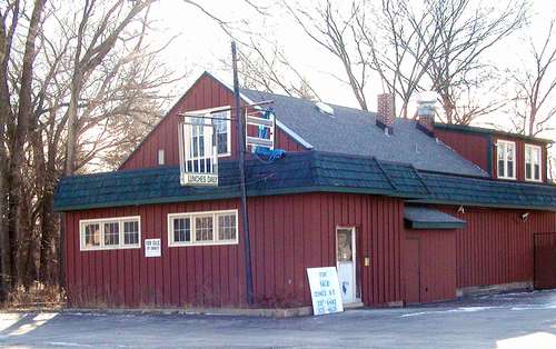 131 E Chicago Ave in Westmont, IL - Foto de edificio