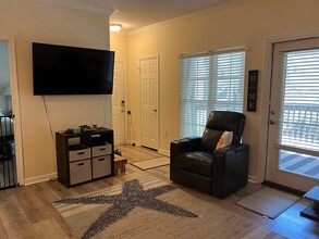 380 Marshland Rd in Hilton Head Island, SC - Building Photo - Building Photo
