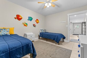 5207 Emerald Dr in Emerald Isle, NC - Building Photo - Building Photo