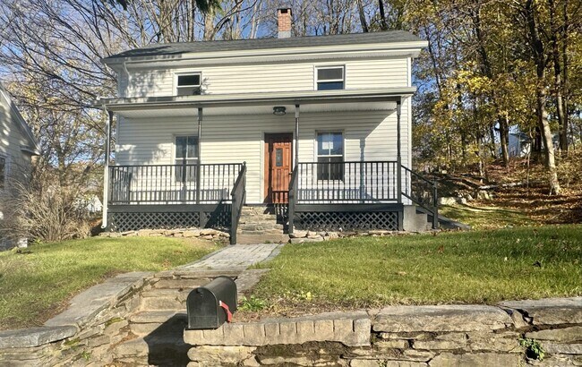 137 High St in Vernon, CT - Building Photo - Building Photo