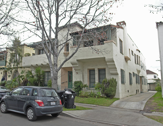 320 N Orange Grove Ave in Los Angeles, CA - Building Photo - Building Photo