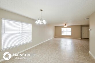 8007 Manderly Pl in Converse, TX - Foto de edificio - Building Photo