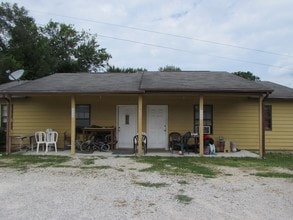 2352 S St Rd 67 in Paragon, IN - Foto de edificio - Building Photo