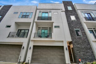 1617 Wheeler Ave in Houston, TX - Building Photo