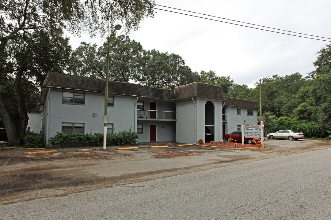 Oakwood Trace Apartments in Brandon, FL - Building Photo