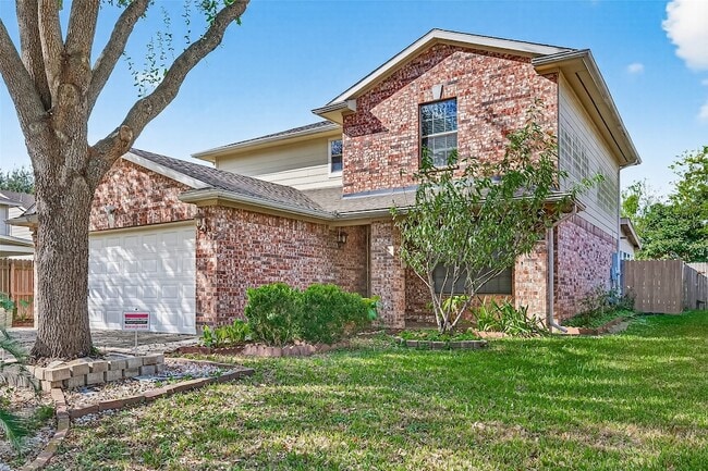 8427 Brickhaven Ln in Houston, TX - Building Photo - Building Photo