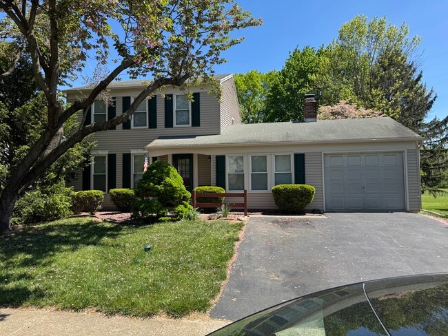 property at 2781 Cobblestone Ln