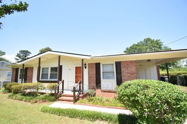 328 Desmond Dr in Fayetteville, NC - Building Photo - Building Photo