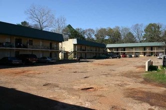 Park Place Apartments in Longview, TX - Foto de edificio - Building Photo