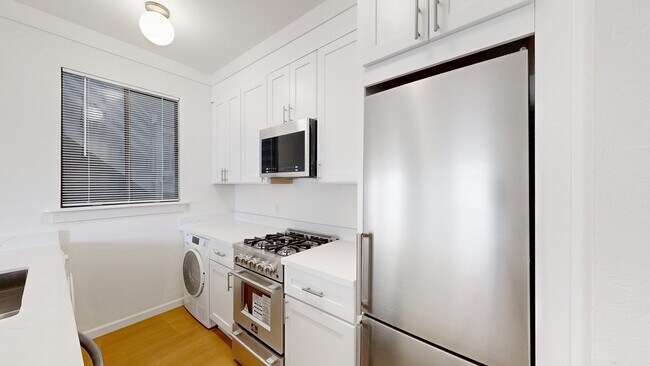 1655 Grant Ave in San Francisco, CA - Building Photo - Building Photo