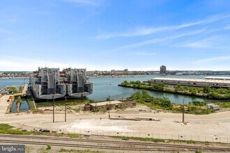 1200 Steuart St, Unit 912 in Baltimore, MD - Building Photo - Building Photo