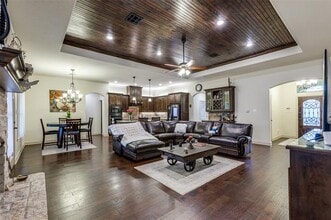 256 Briarleaf Cir in Hewitt, TX - Building Photo - Building Photo