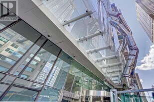 1 Bloor St E in Toronto, ON - Building Photo